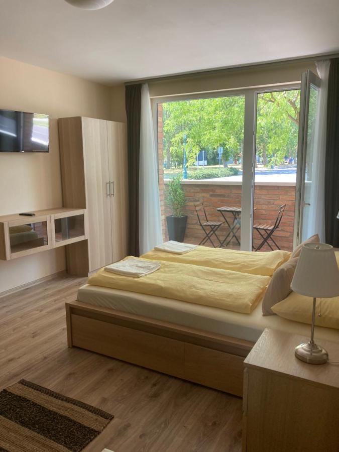 Castellum Apartmanhaz ギュラ エクステリア 写真