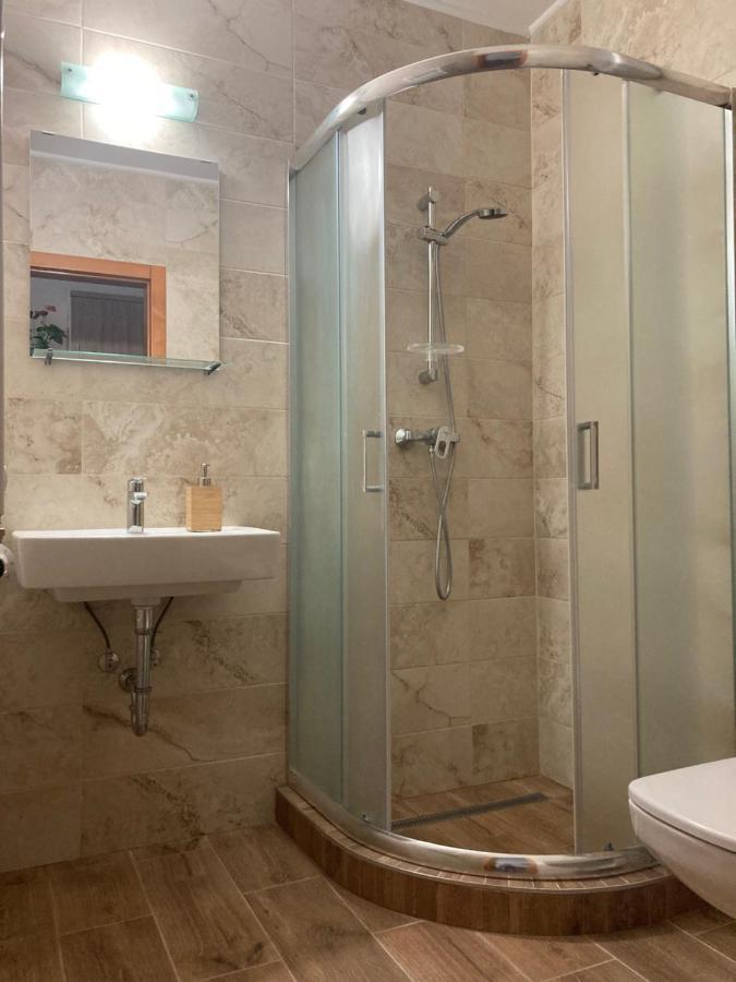 Castellum Apartmanhaz ギュラ エクステリア 写真