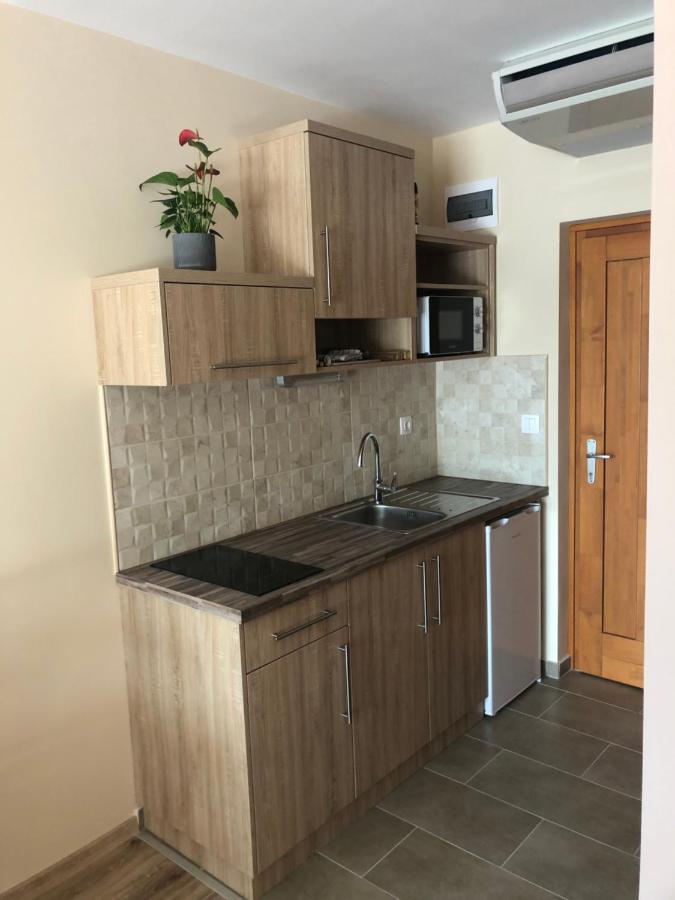 Castellum Apartmanhaz ギュラ エクステリア 写真