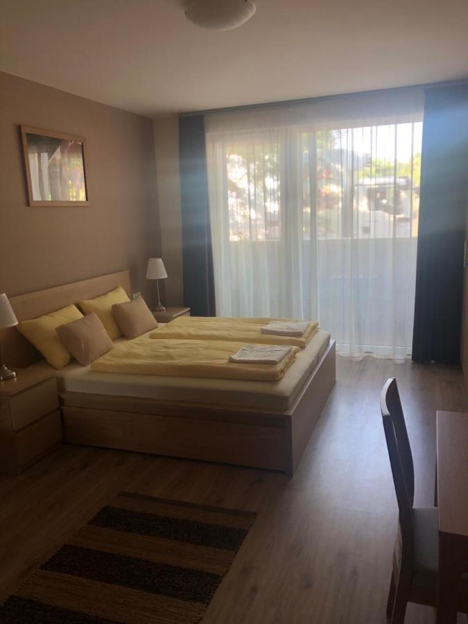 Castellum Apartmanhaz ギュラ エクステリア 写真