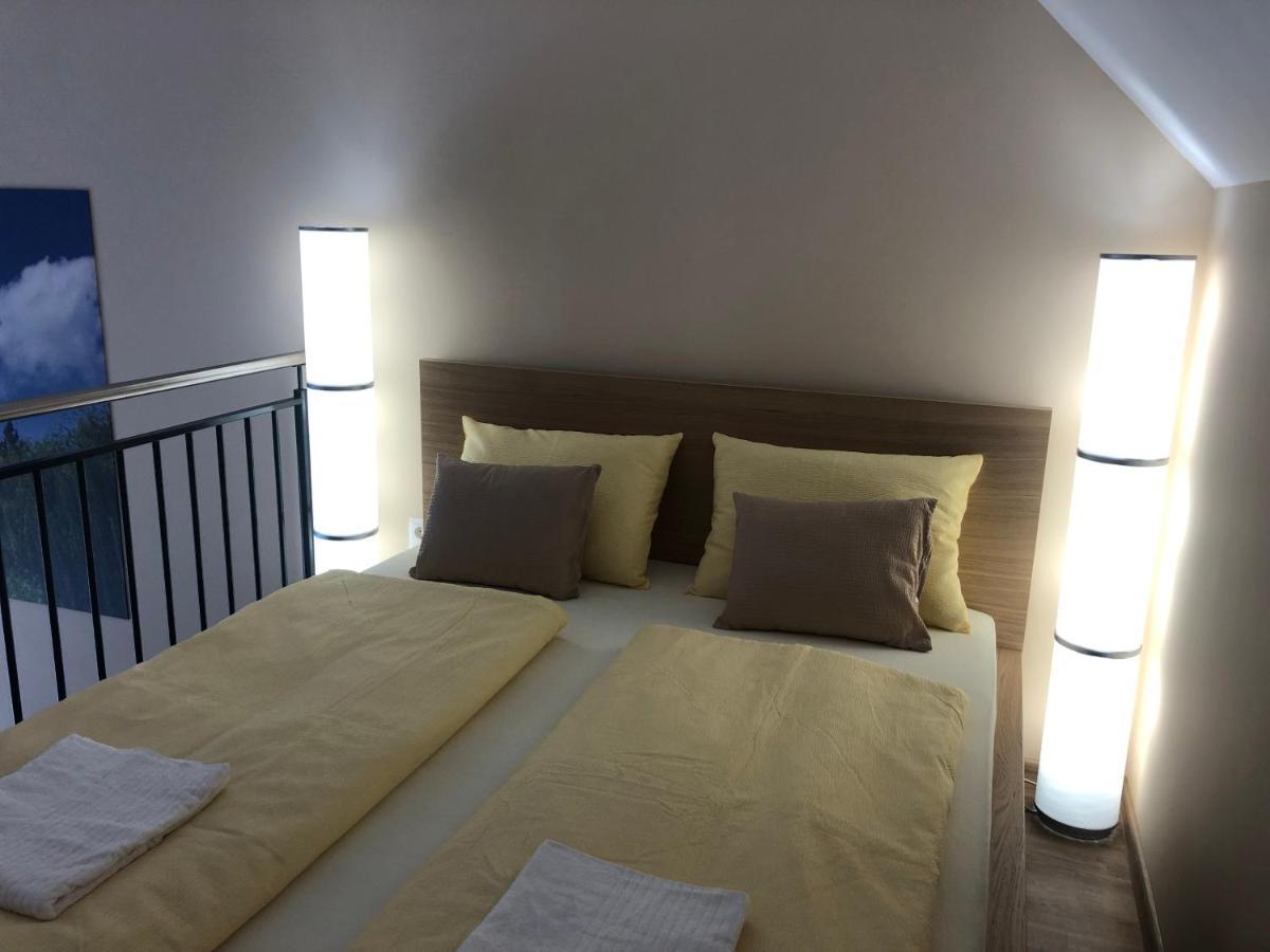 Castellum Apartmanhaz ギュラ エクステリア 写真