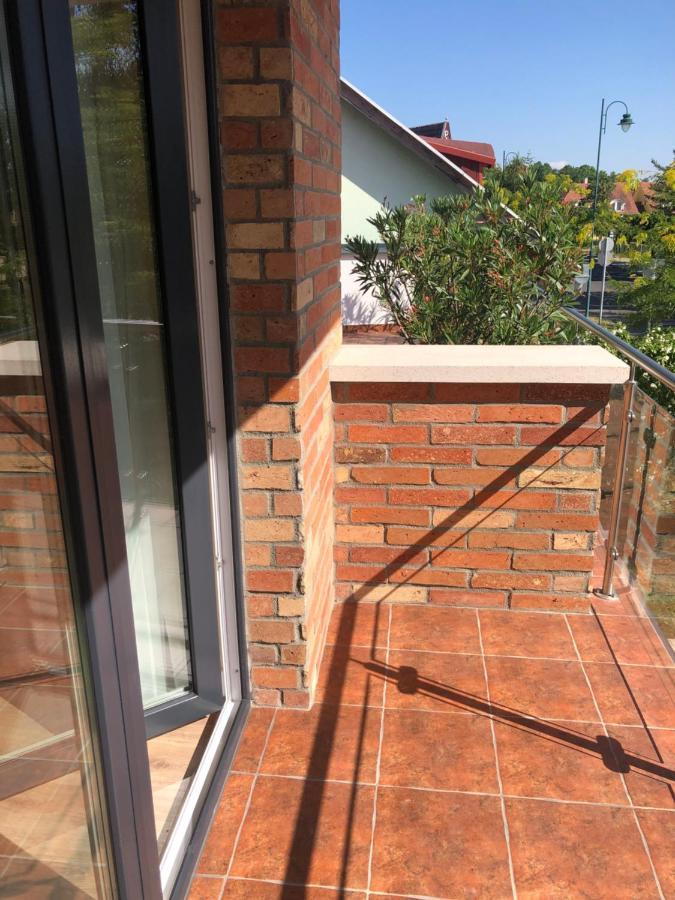 Castellum Apartmanhaz ギュラ エクステリア 写真